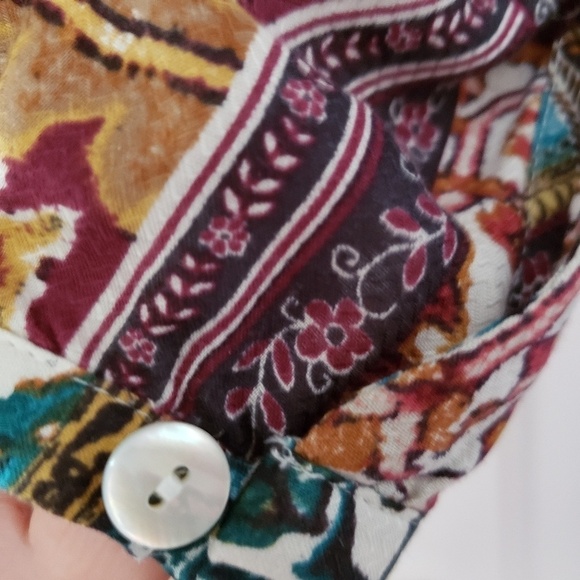 J.Jill Patchwork Button front Print Tunic blouse - Picture 7 of 7